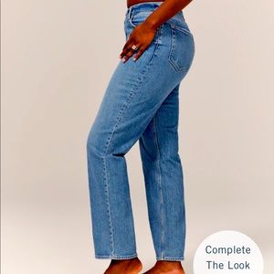 Abercrombie & Fitch Curve Love 90’s Ultra High Rise Straight Jeans
